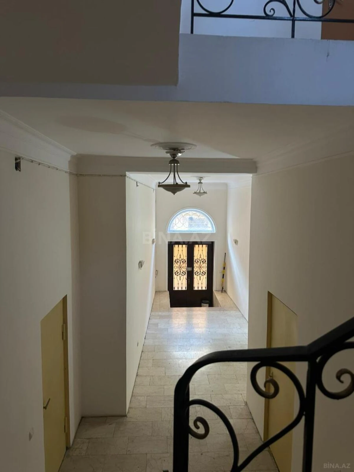 Kirayə verilir 4 otaqlı ofis 160 m²