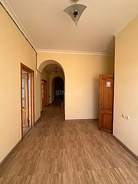 Kirayə verilir 4 otaqlı ofis 160 m²