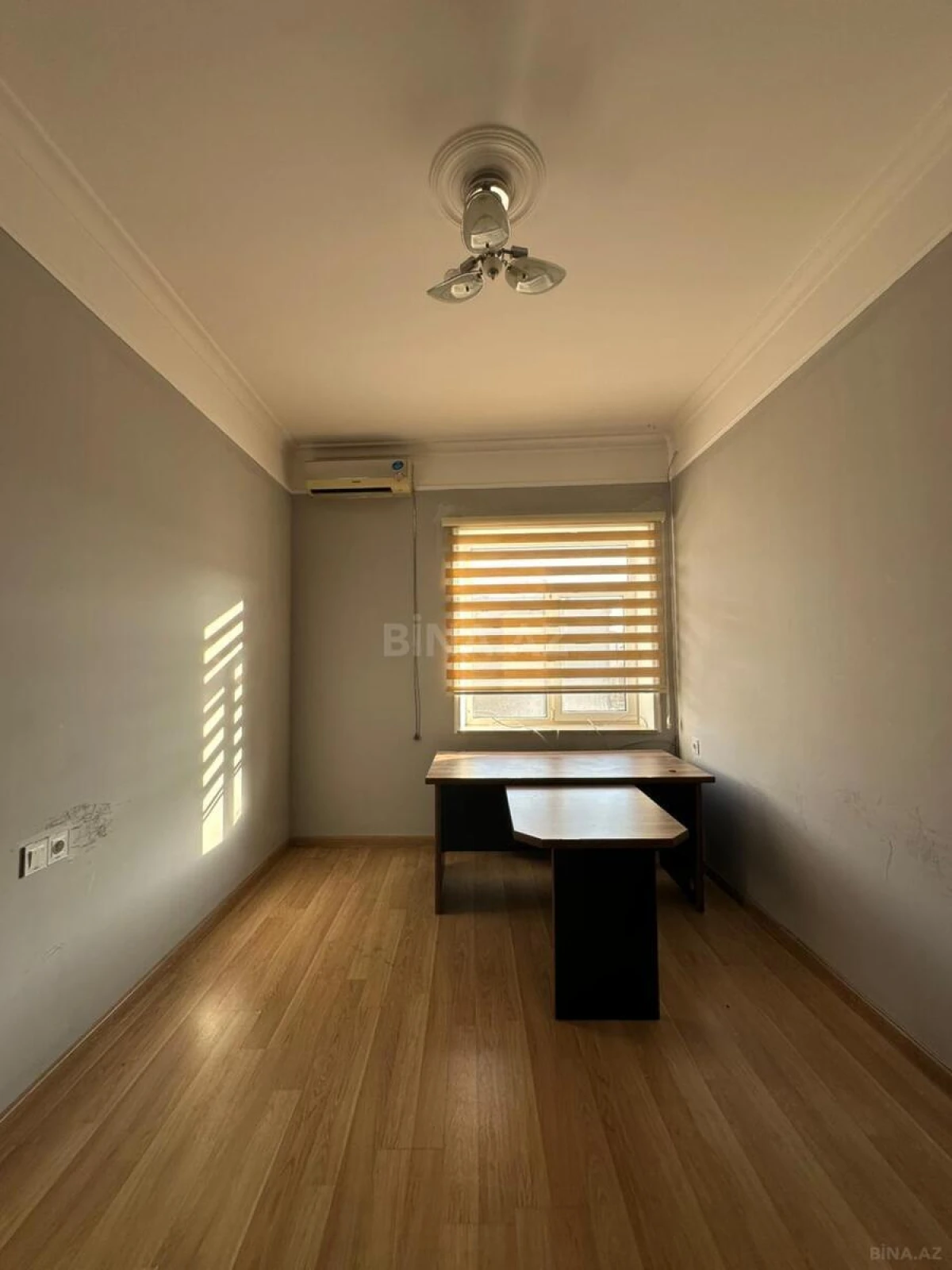 Kirayə verilir 4 otaqlı ofis 160 m²