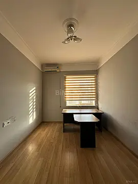 Kirayə verilir 4 otaqlı ofis 160 m² — Bakı, Nizami 4 otaq 160.00 m²