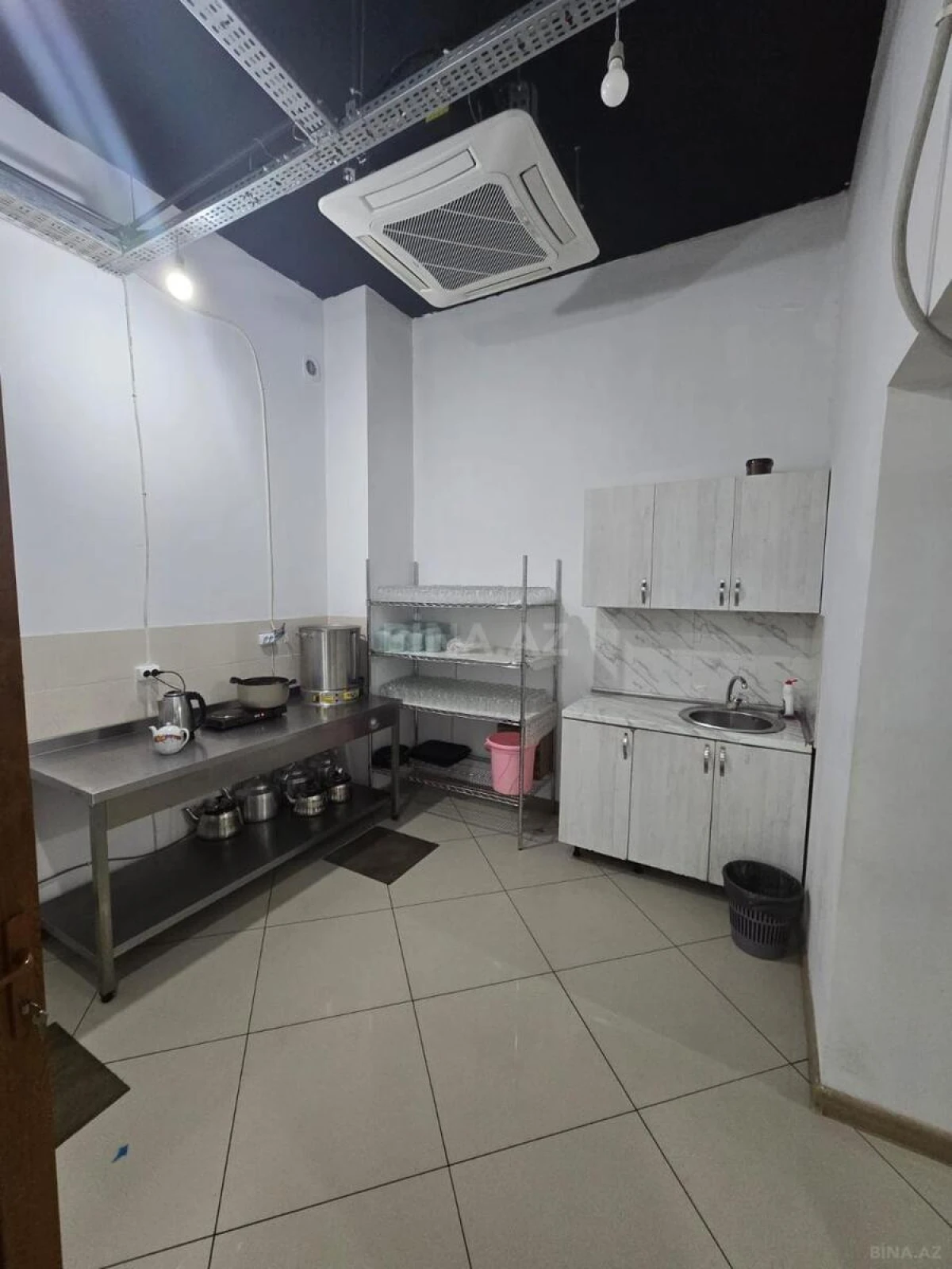 Satılır obyekt 500 m²