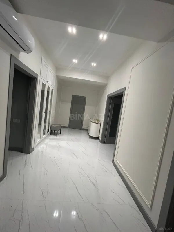 Kirayə verilir 3 otaqlı mənzil 160 m²