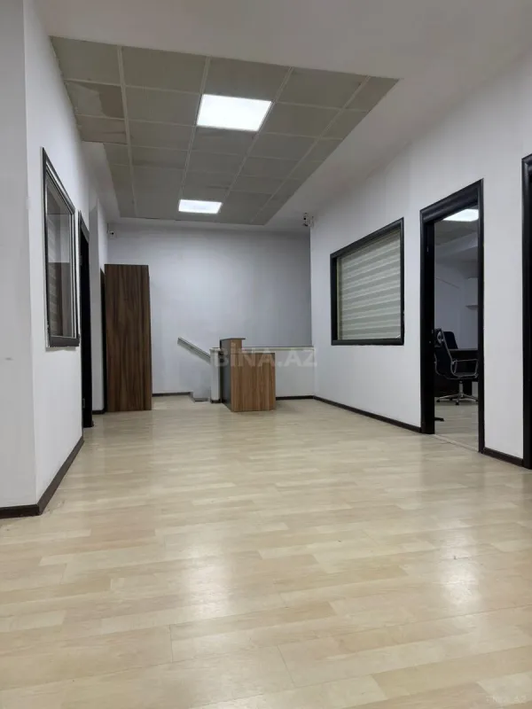Kirayə verilir 6 otaqlı ofis 155 m²