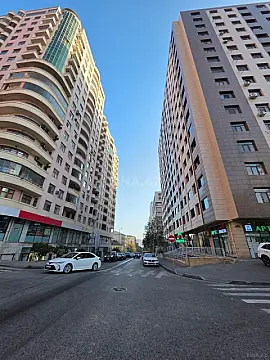 Satılır obyekt 70 m² — Bakı, İnşaatçılar 70.00 m²