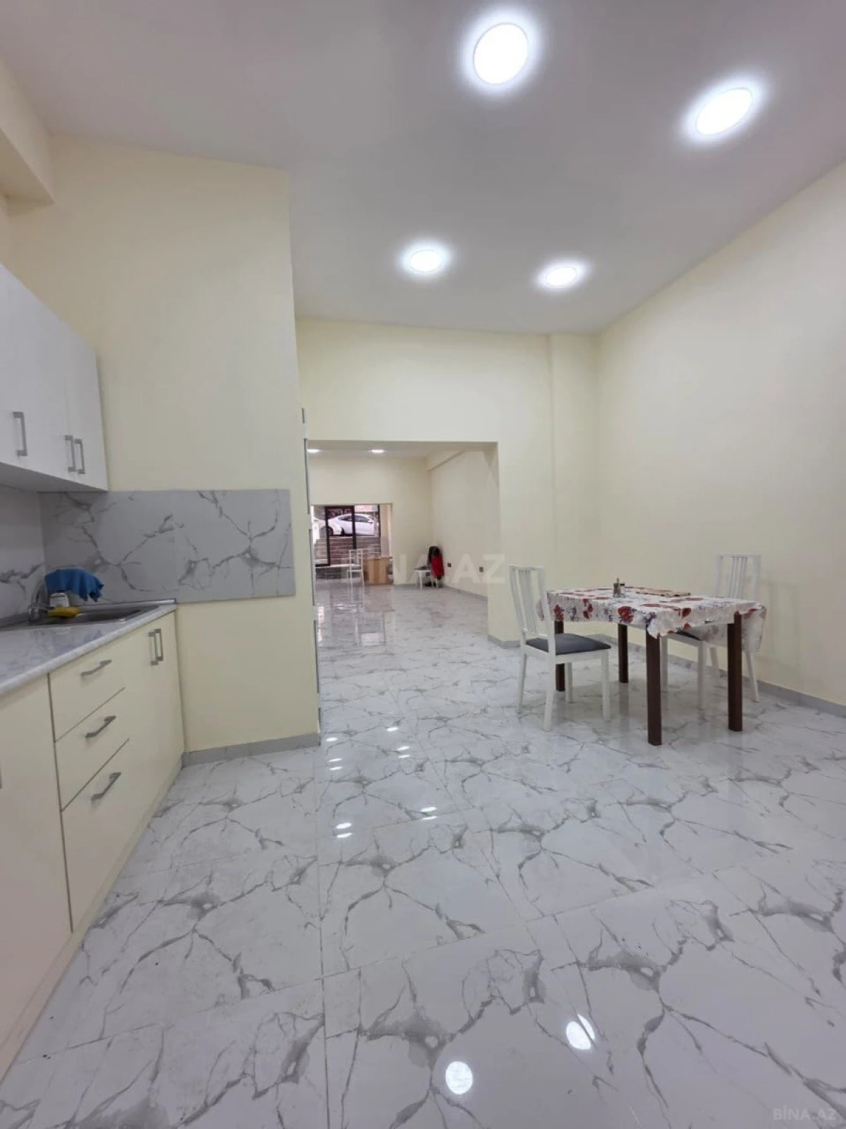 Satılır obyekt 70 m²