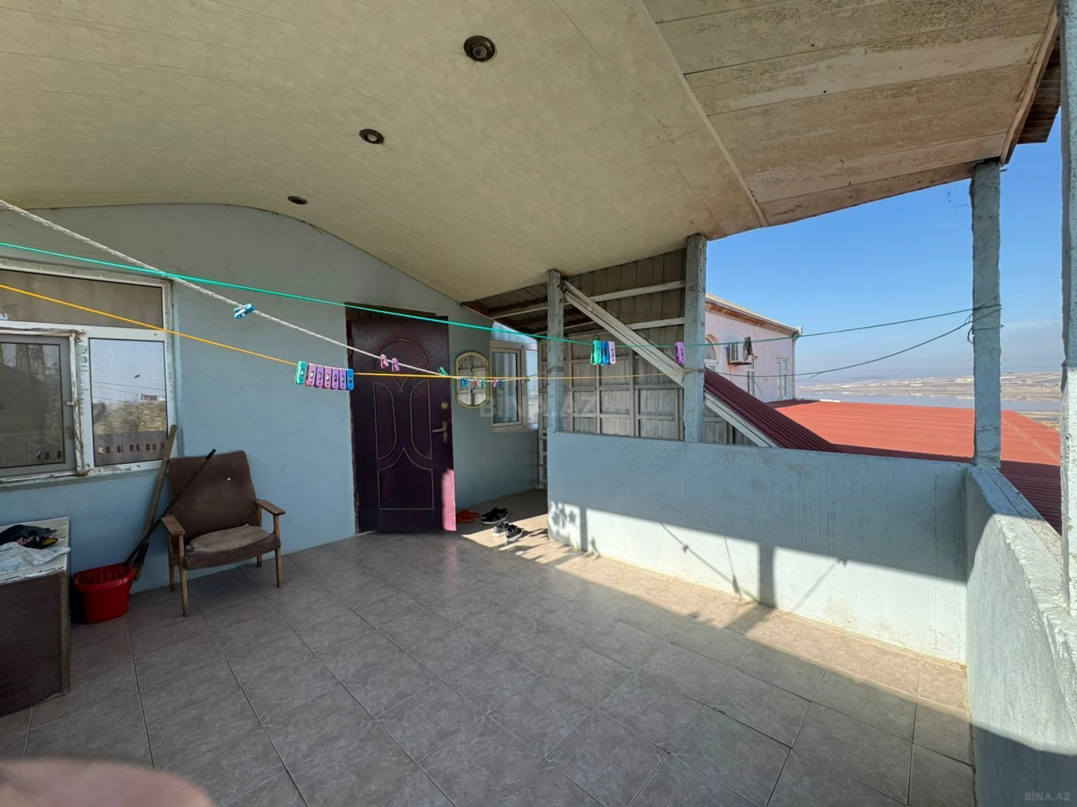 Satılır 8 otaqlı həyət evi 400 m²