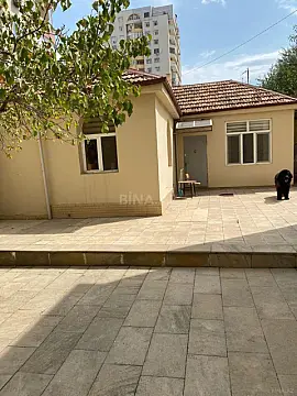 Satılır 10 otaqlı həyət evi 310 m²