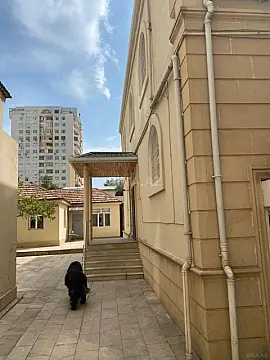Satılır 10 otaqlı həyət evi 310 m² — Bakı, Memar Əcəmi yanı 10 otaq 310.00 m²