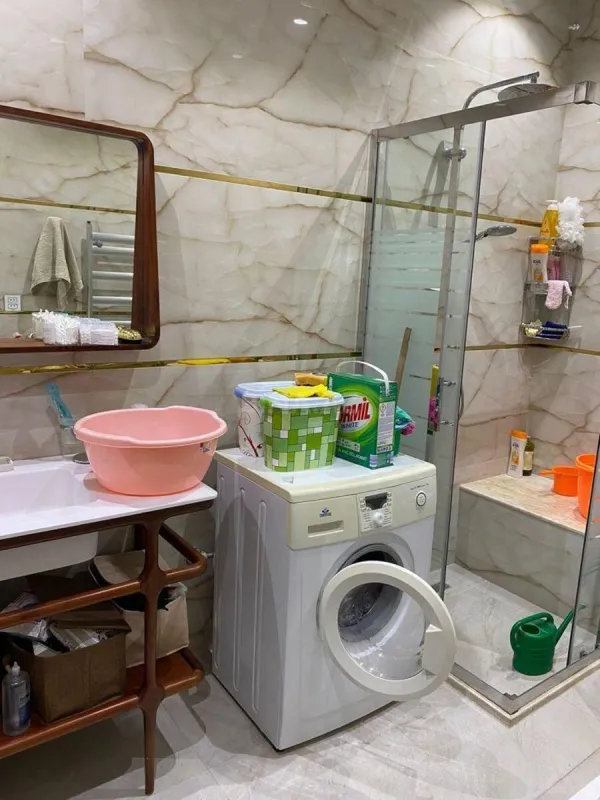 Satılır 10 otaqlı həyət evi 310 m²