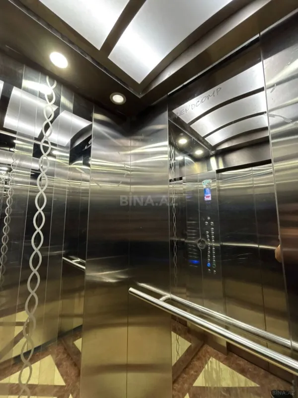 Satılır 2 otaqlı mənzil 99.5 m²