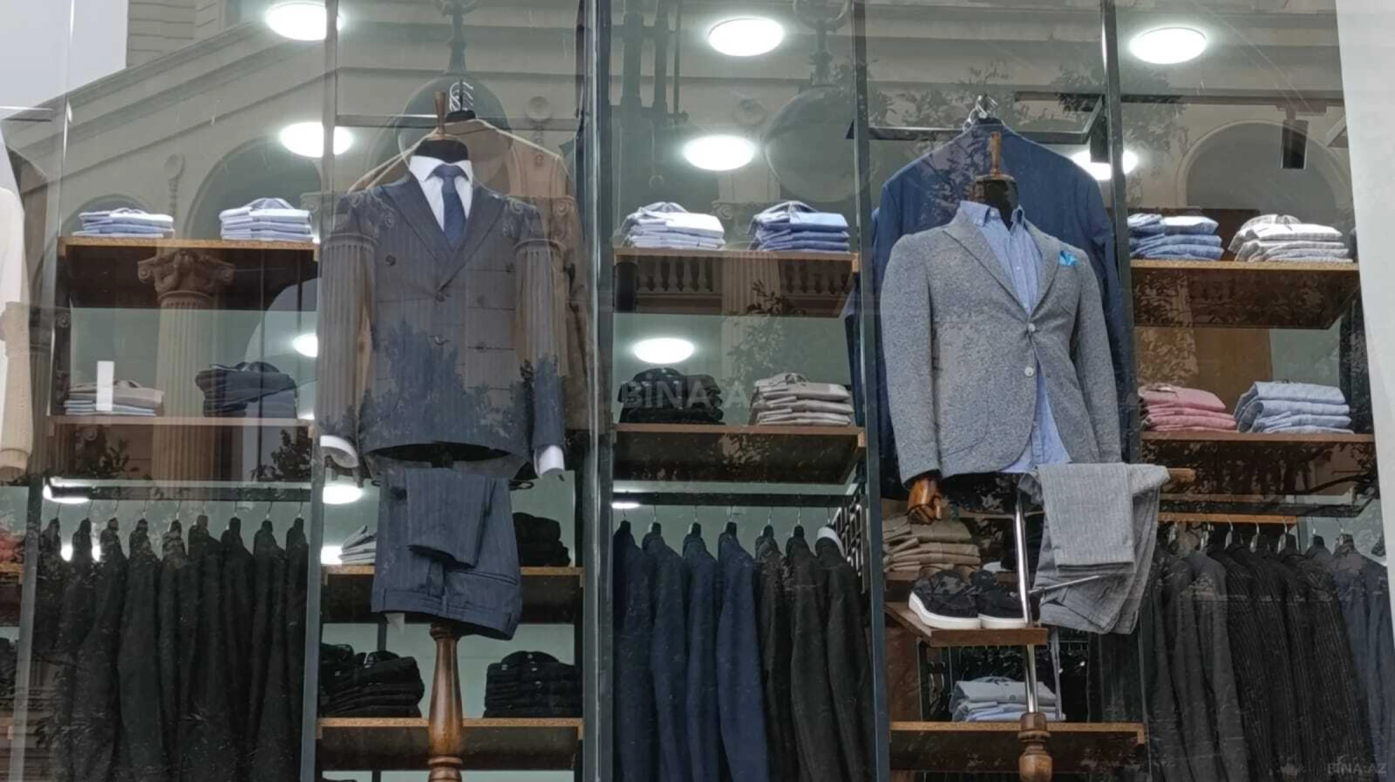 Satılır obyekt 211.5 m²