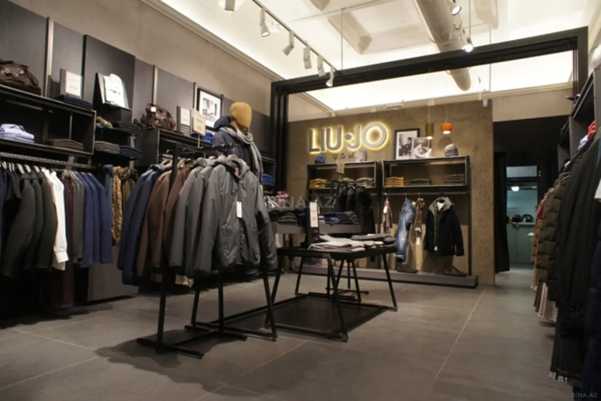 Satılır obyekt 211.5 m²