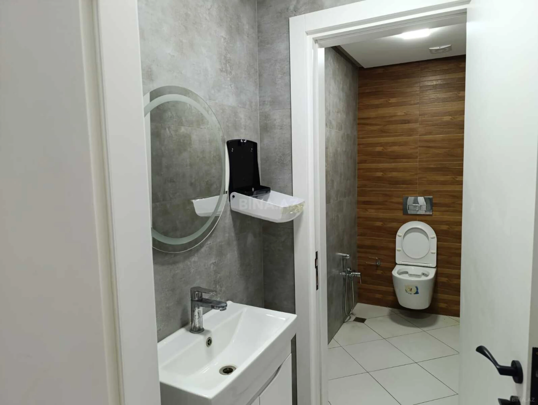 Satılır obyekt 211.5 m²