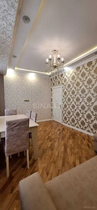 Satılır 2 otaqlı mənzil 62 m²