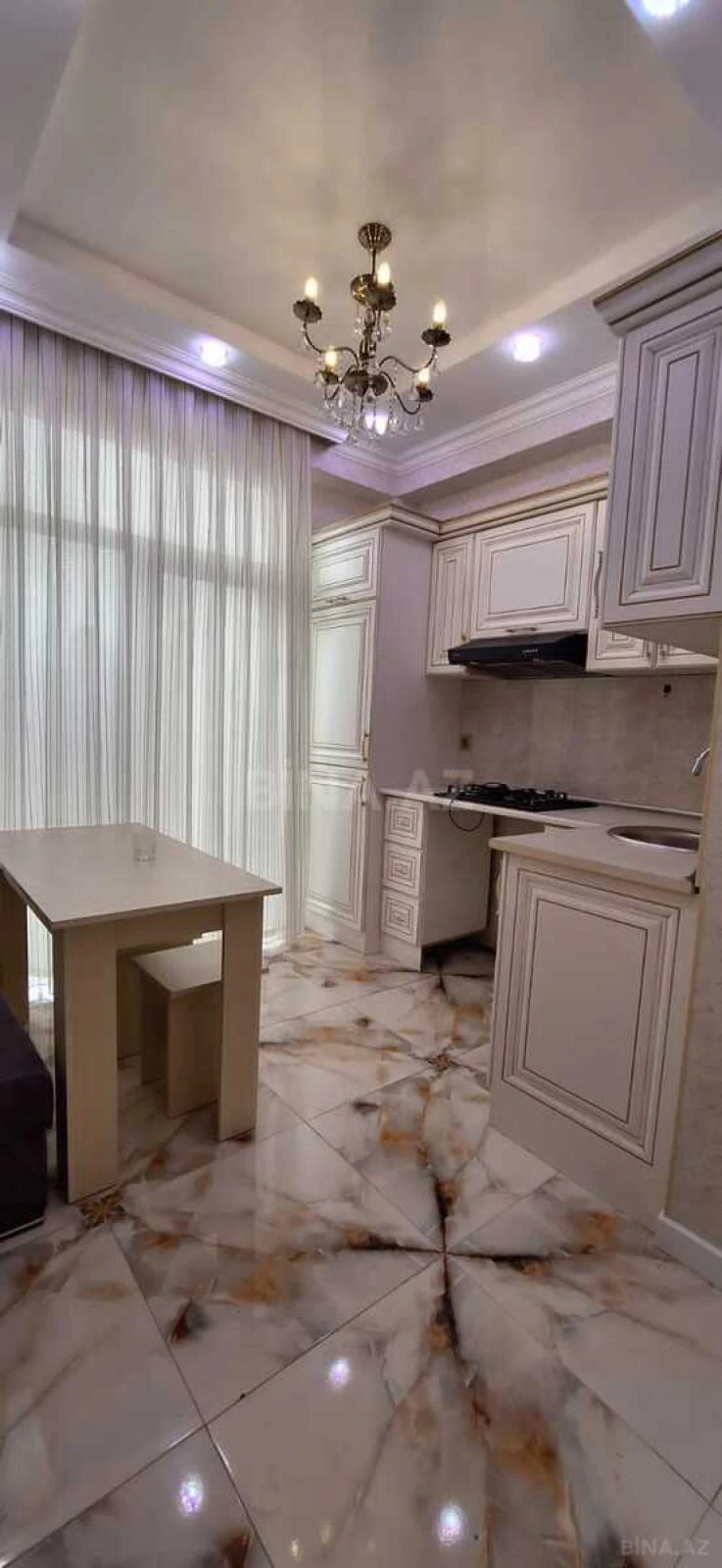 Satılır 2 otaqlı mənzil 62 m²