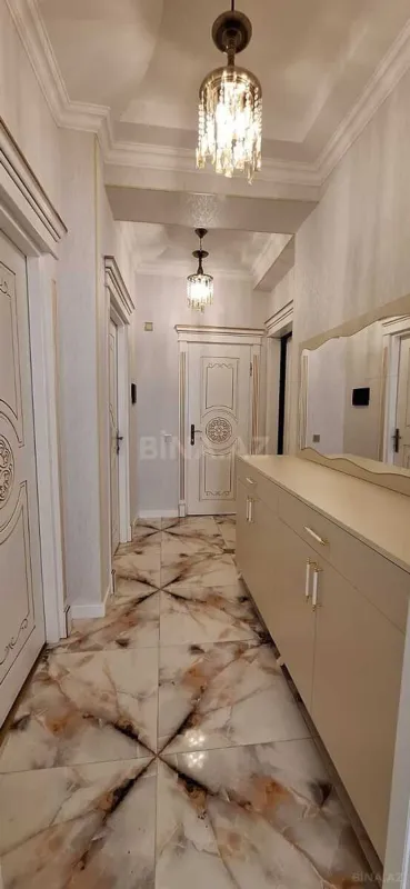Satılır 2 otaqlı mənzil 62 m²