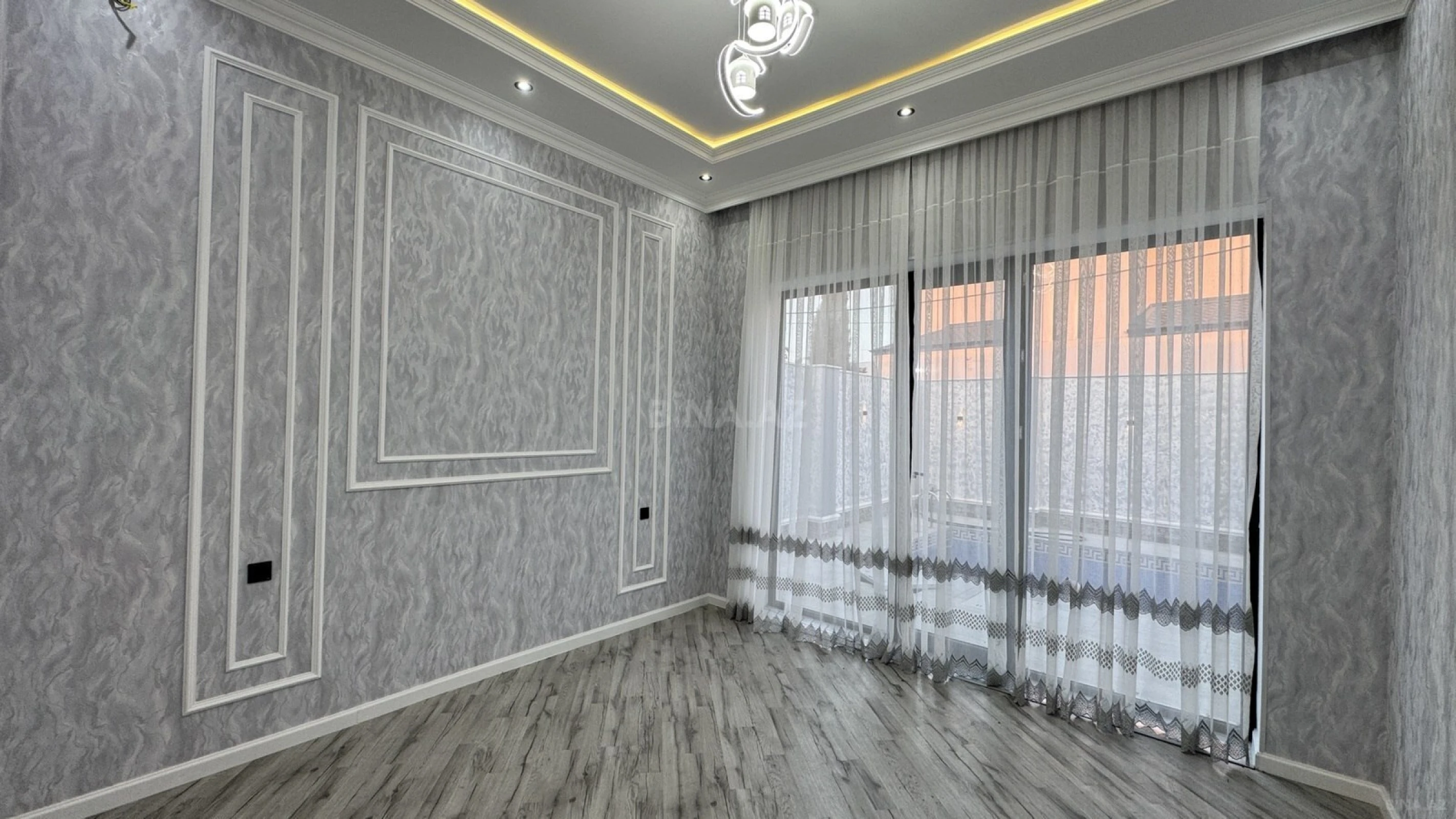 Satılır 4 otaqlı həyət evi 150 m²