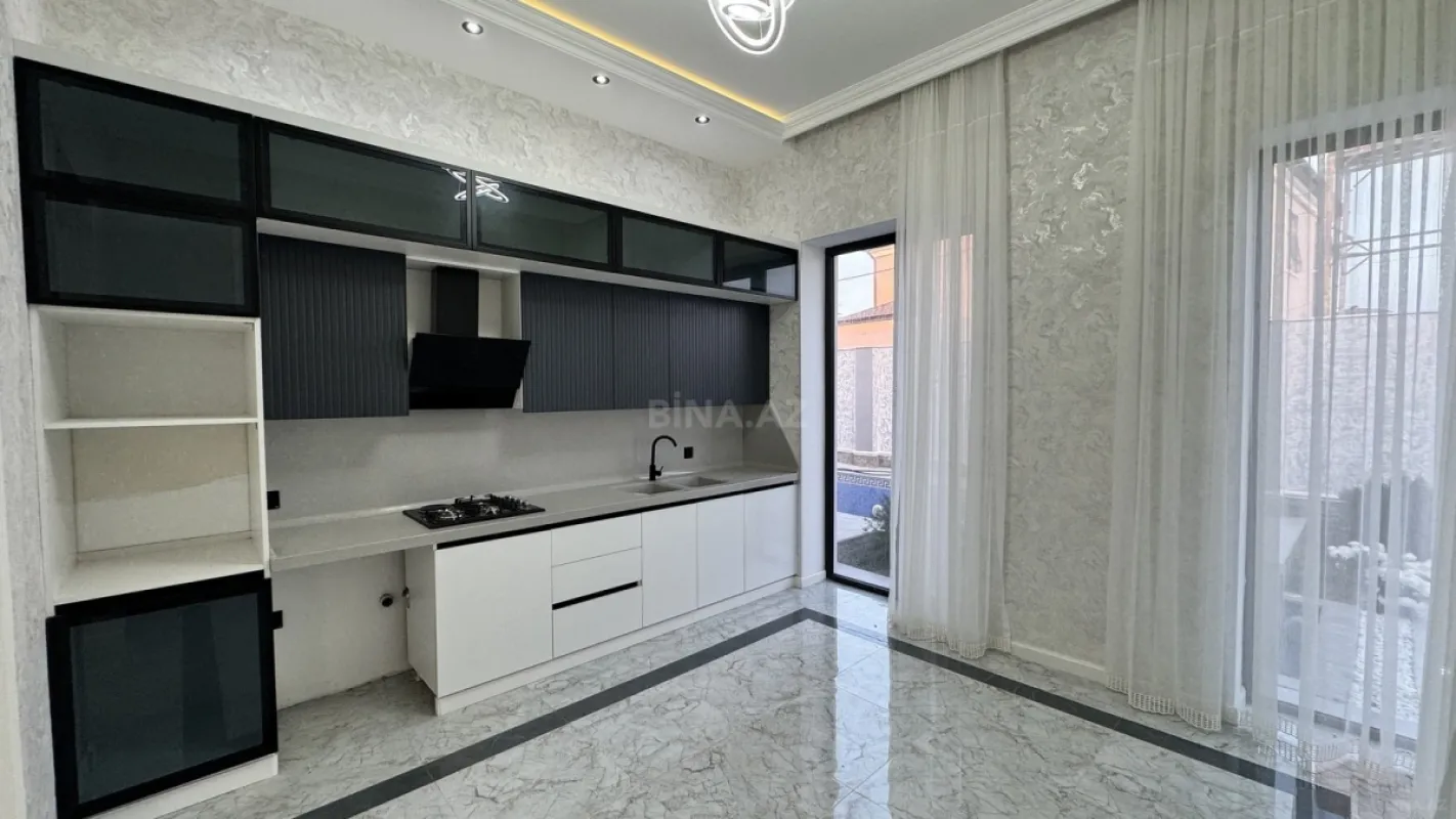 Satılır 4 otaqlı həyət evi 150 m²