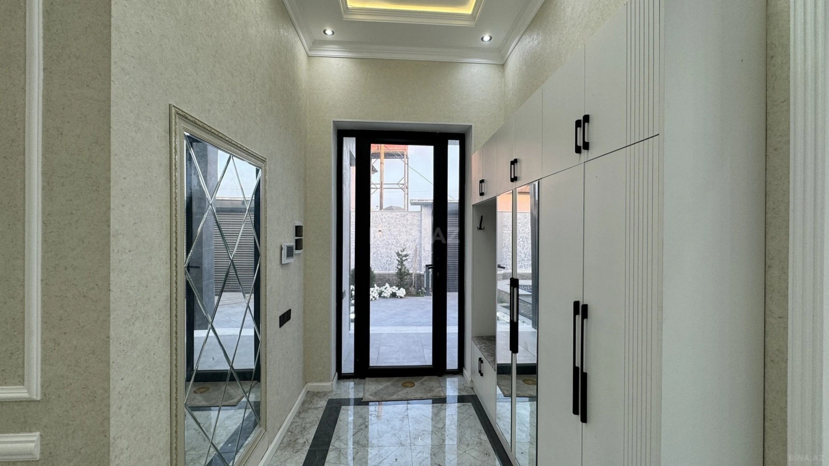 Satılır 4 otaqlı həyət evi 150 m²