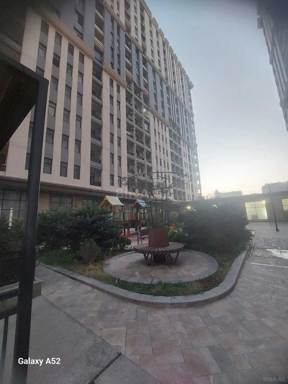 Satılır 3 otaqlı mənzil 100 m²
