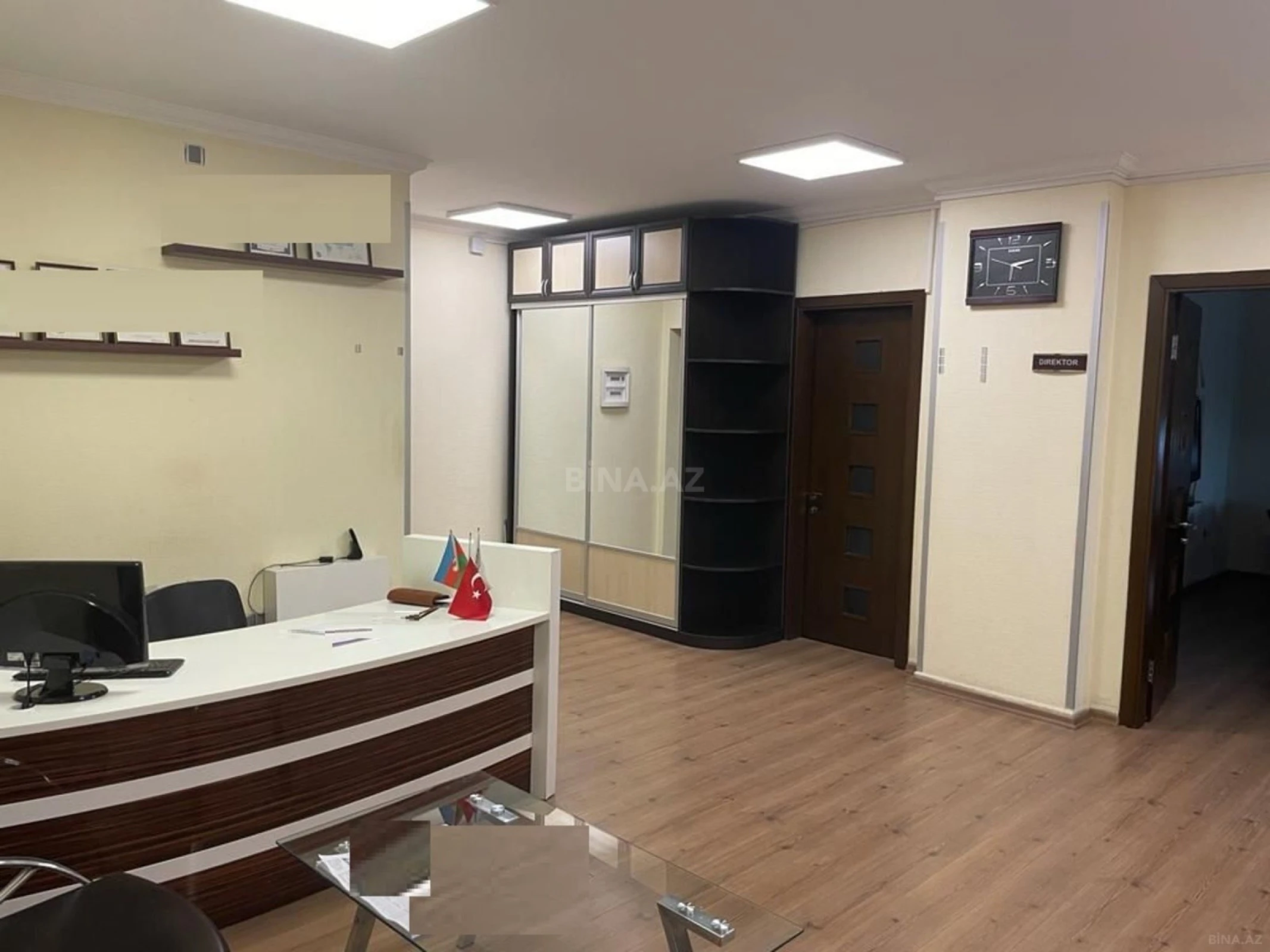 Satılır 4 otaqlı ofis 170 m²