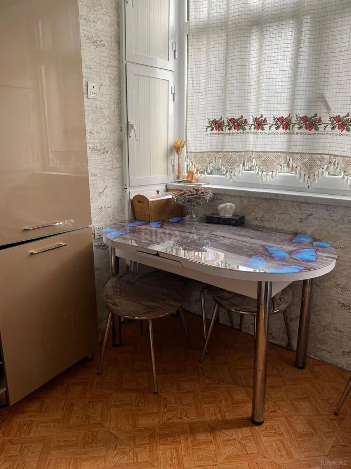 Satılır 3 otaqlı mənzil 65 m²