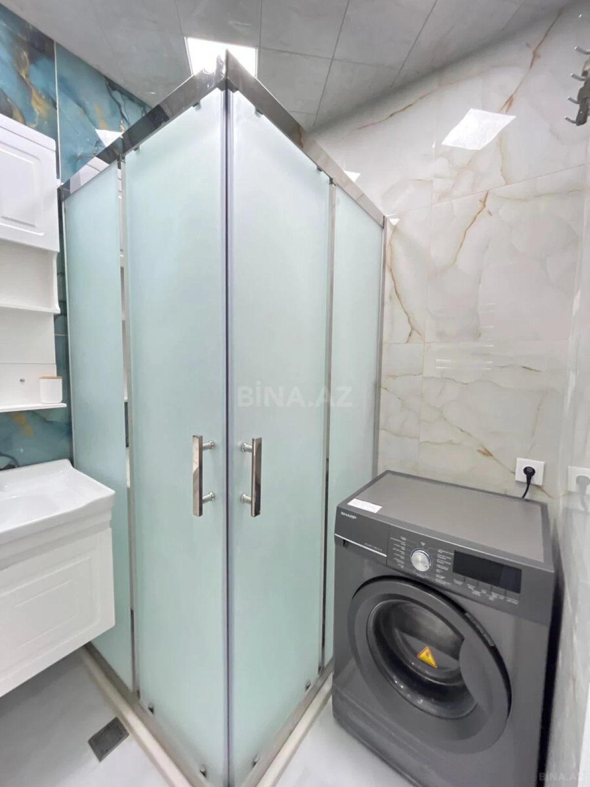 Satılır 3 otaqlı mənzil 104 m²