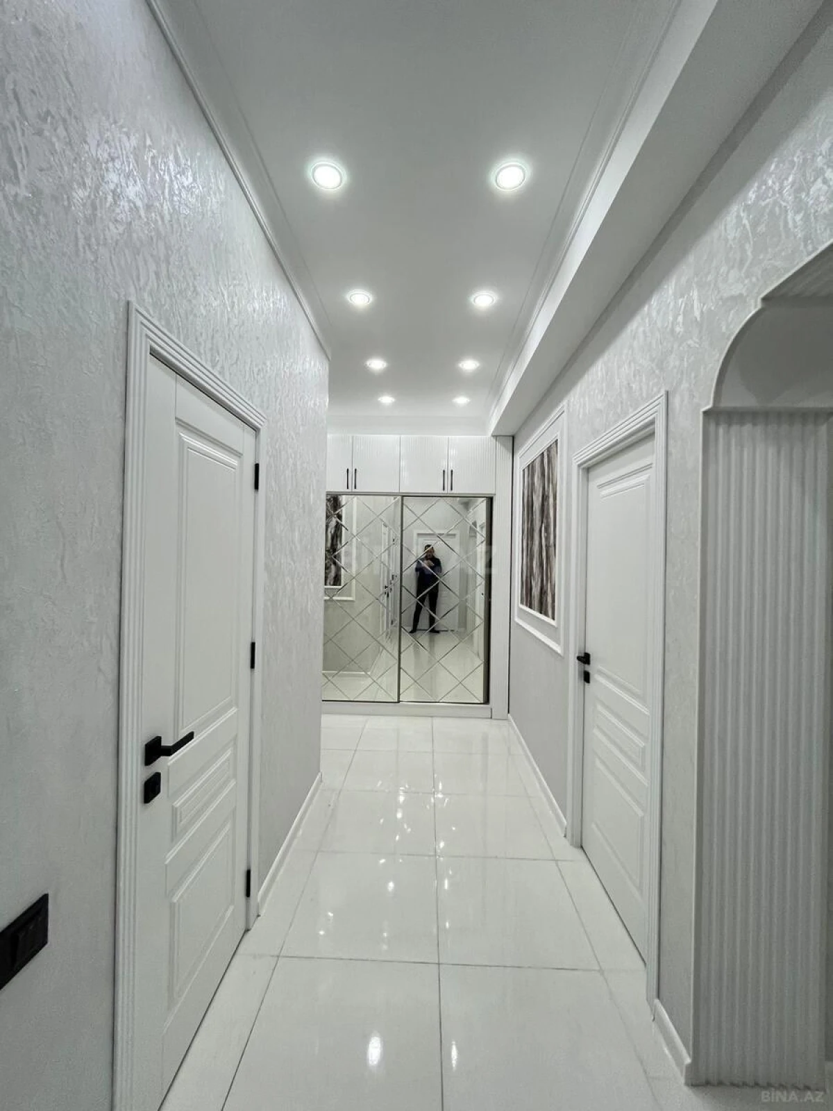 Satılır 3 otaqlı mənzil 104 m²