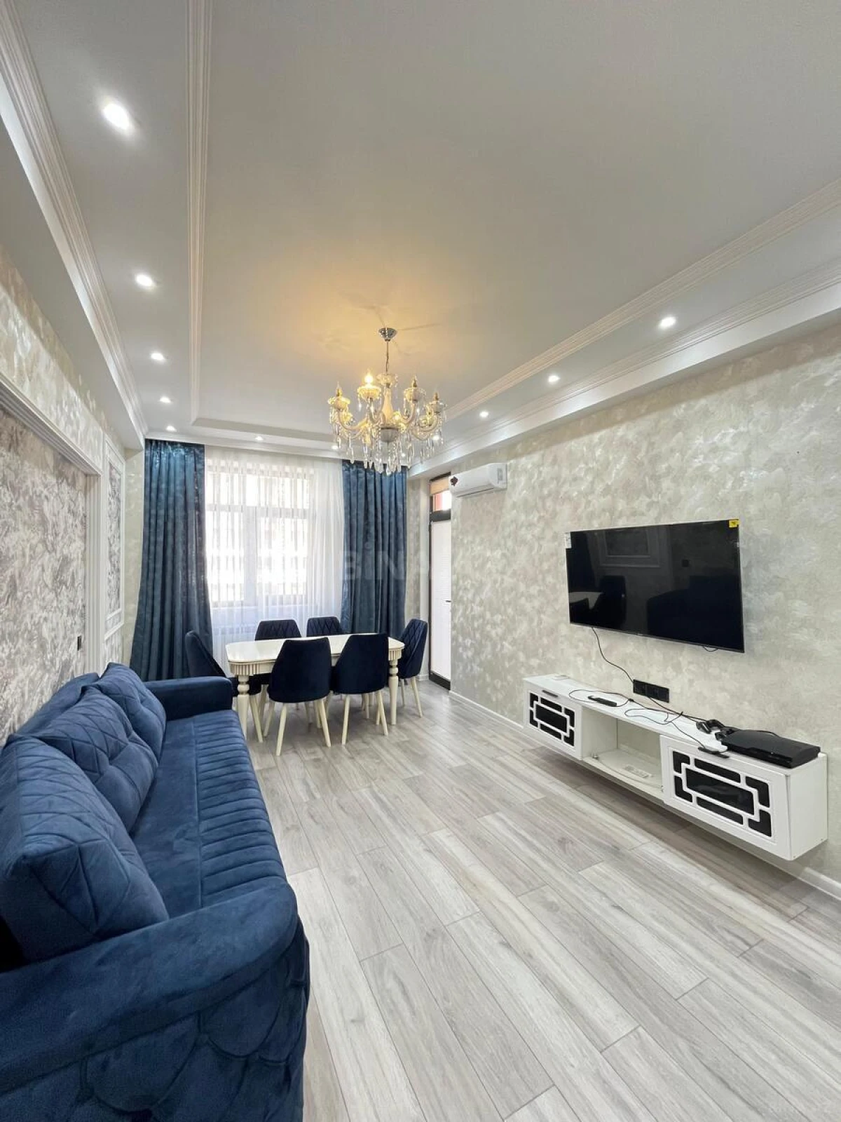 Satılır 3 otaqlı mənzil 104 m²