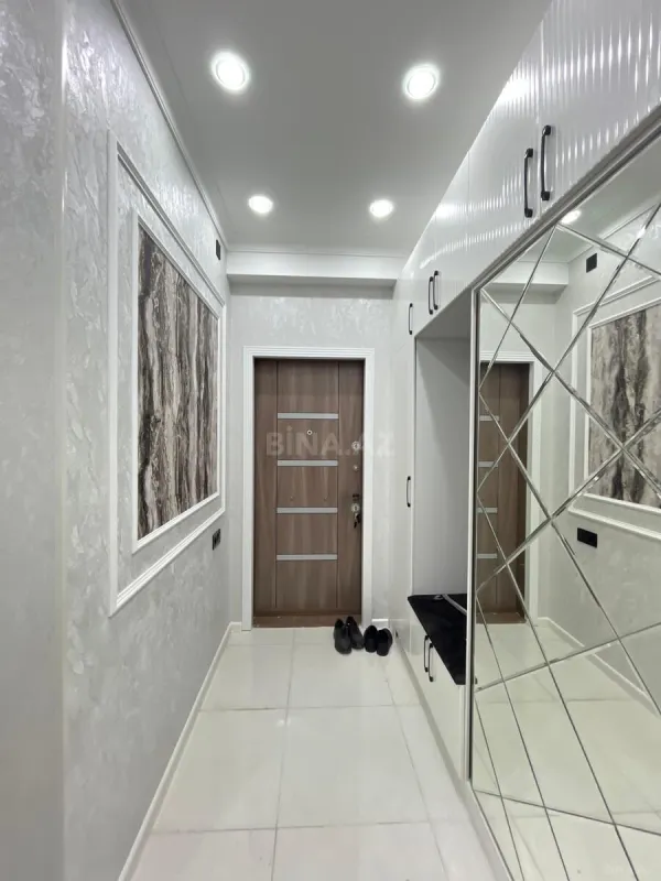 Satılır 3 otaqlı mənzil 104 m²