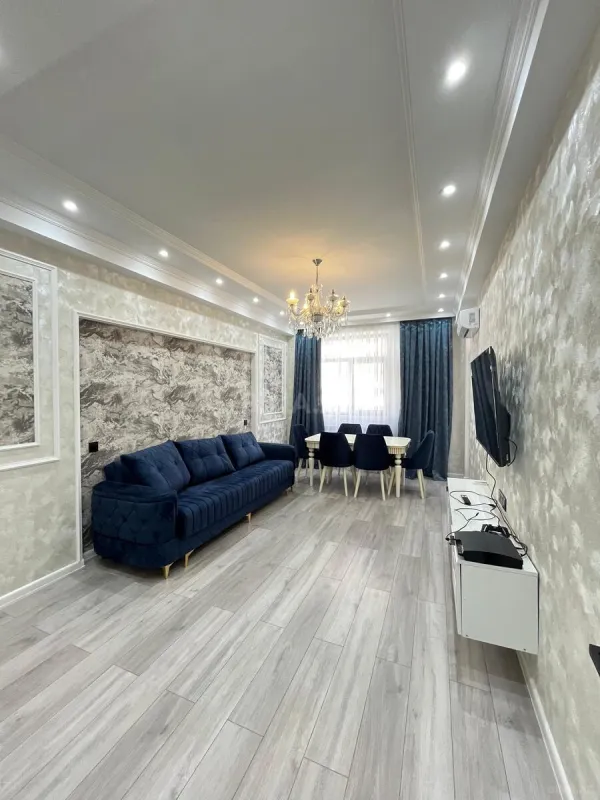 Satılır 3 otaqlı mənzil 104 m²