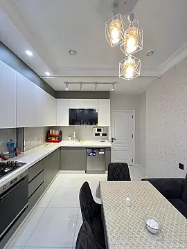 Satılır 3 otaqlı mənzil 104 m²