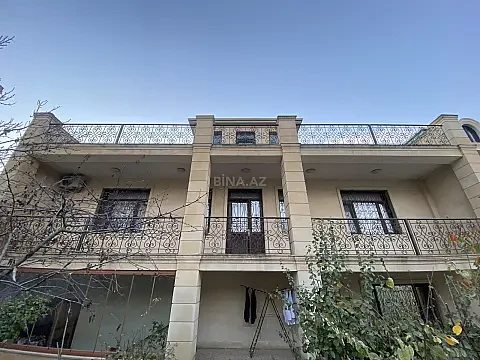 Satılır 8 otaqlı həyət evi 380 m² — Bakı, Badamdar 8 otaq 380.00 m²