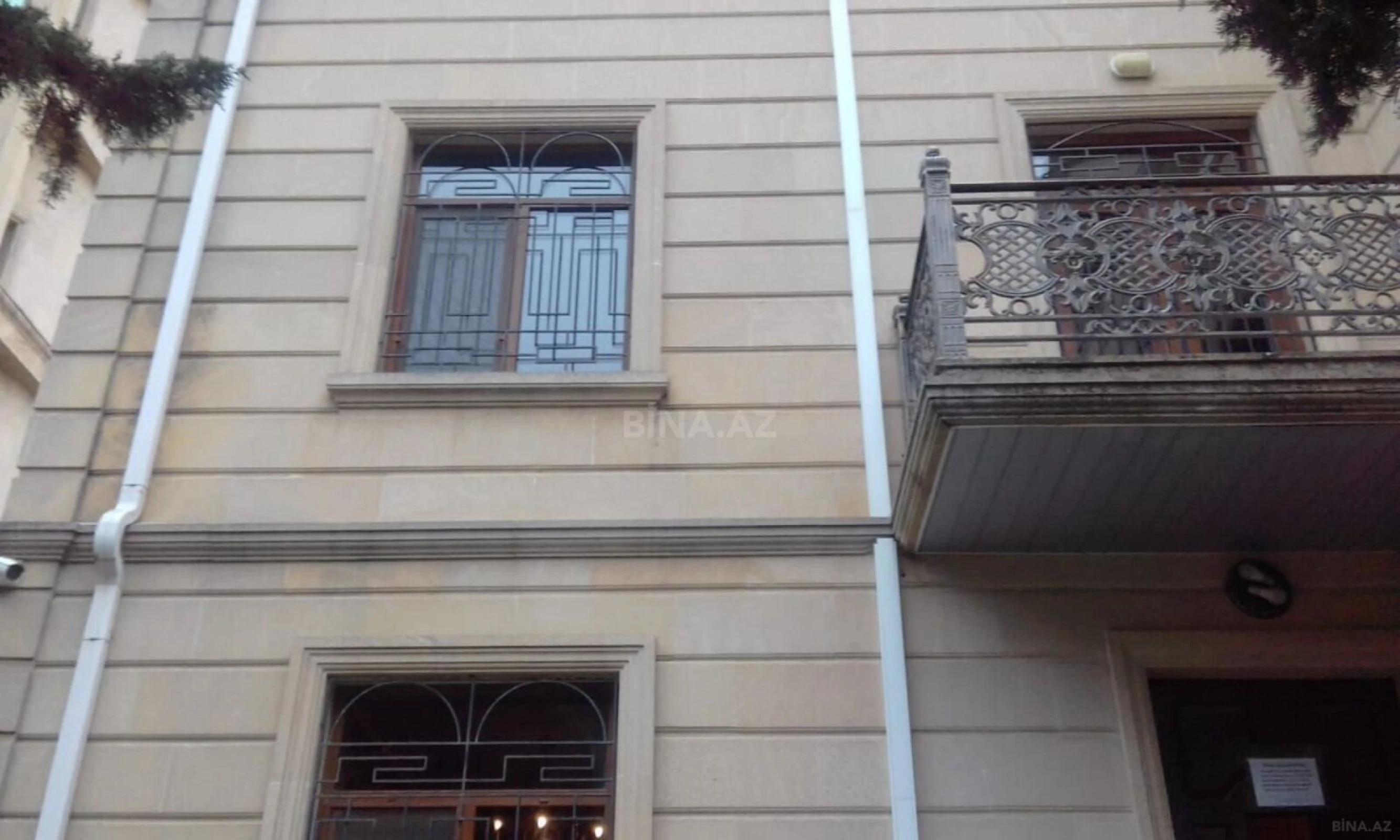 Kirayə verilir 10 otaqlı ofis 700 m²