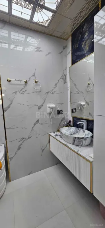 Satılır 2 otaqlı mənzil 96 m²