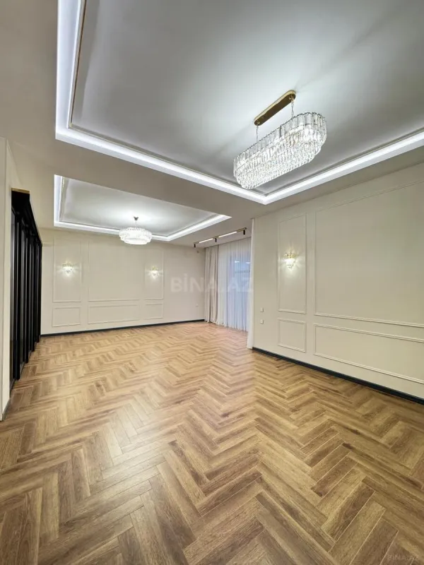 Satılır 6 otaqlı həyət evi 450 m²