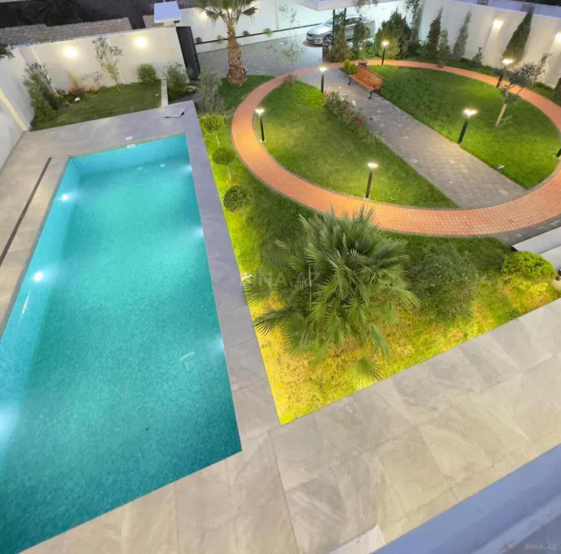 Satılır 6 otaqlı həyət evi 450 m²