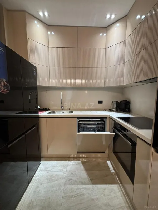 Kirayə verilir 3 otaqlı mənzil 110 m²