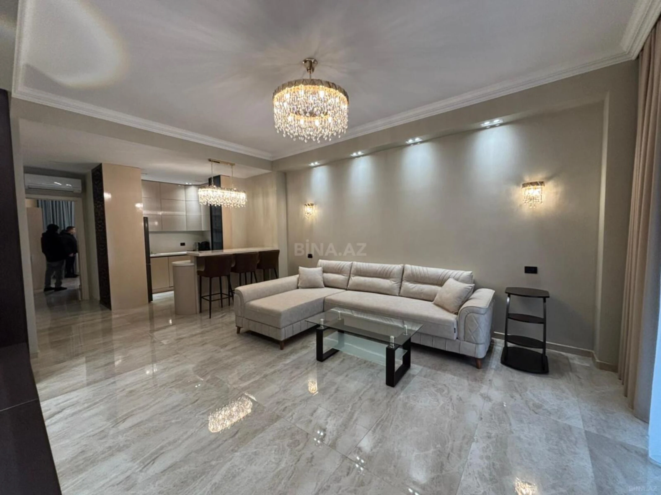 Kirayə verilir 3 otaqlı mənzil 110 m²