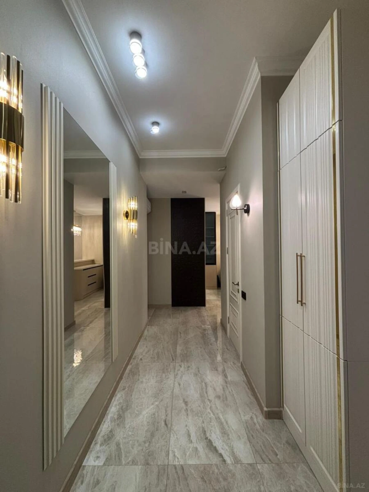 Kirayə verilir 3 otaqlı mənzil 110 m²