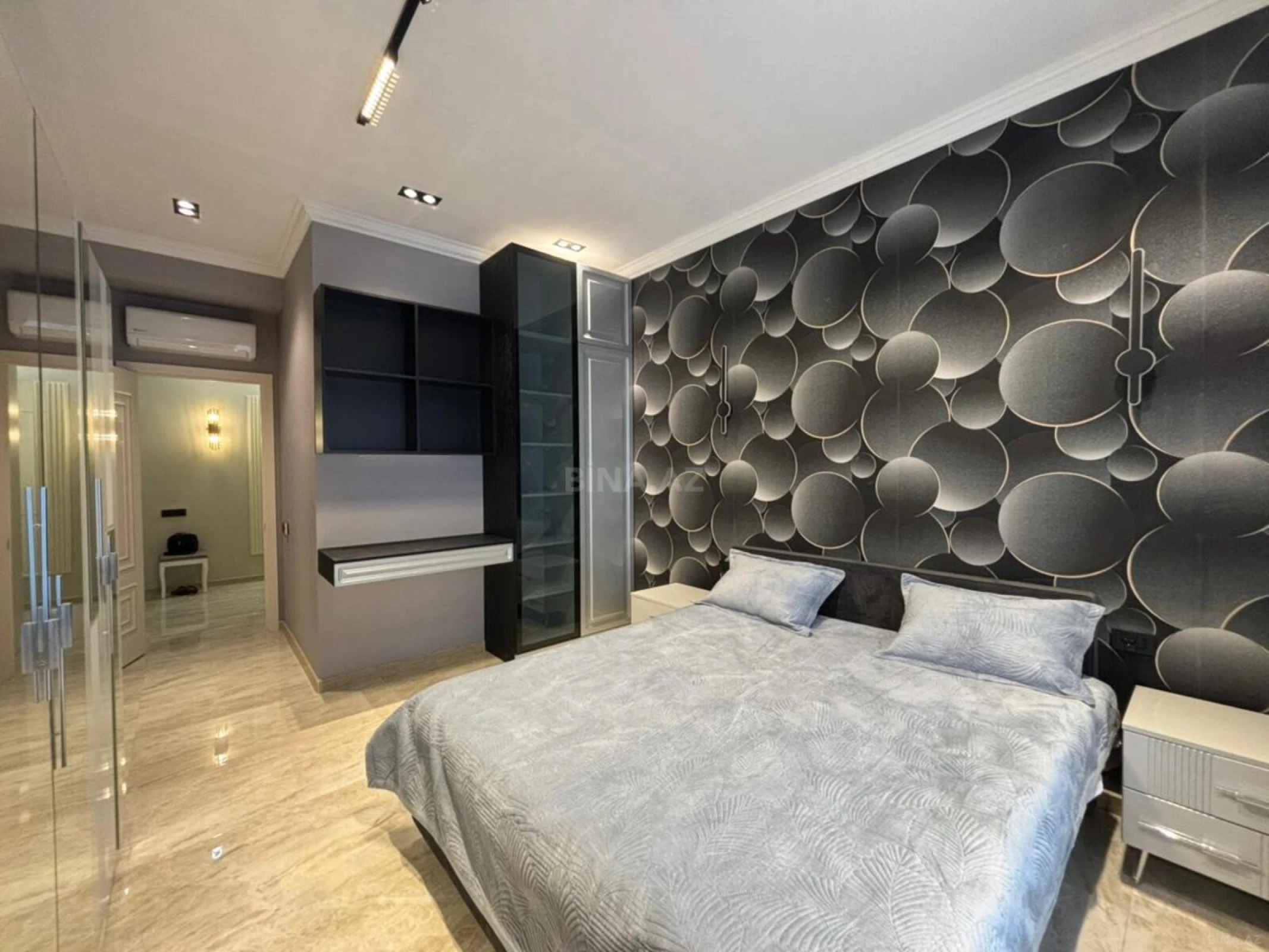 Kirayə verilir 3 otaqlı mənzil 110 m²