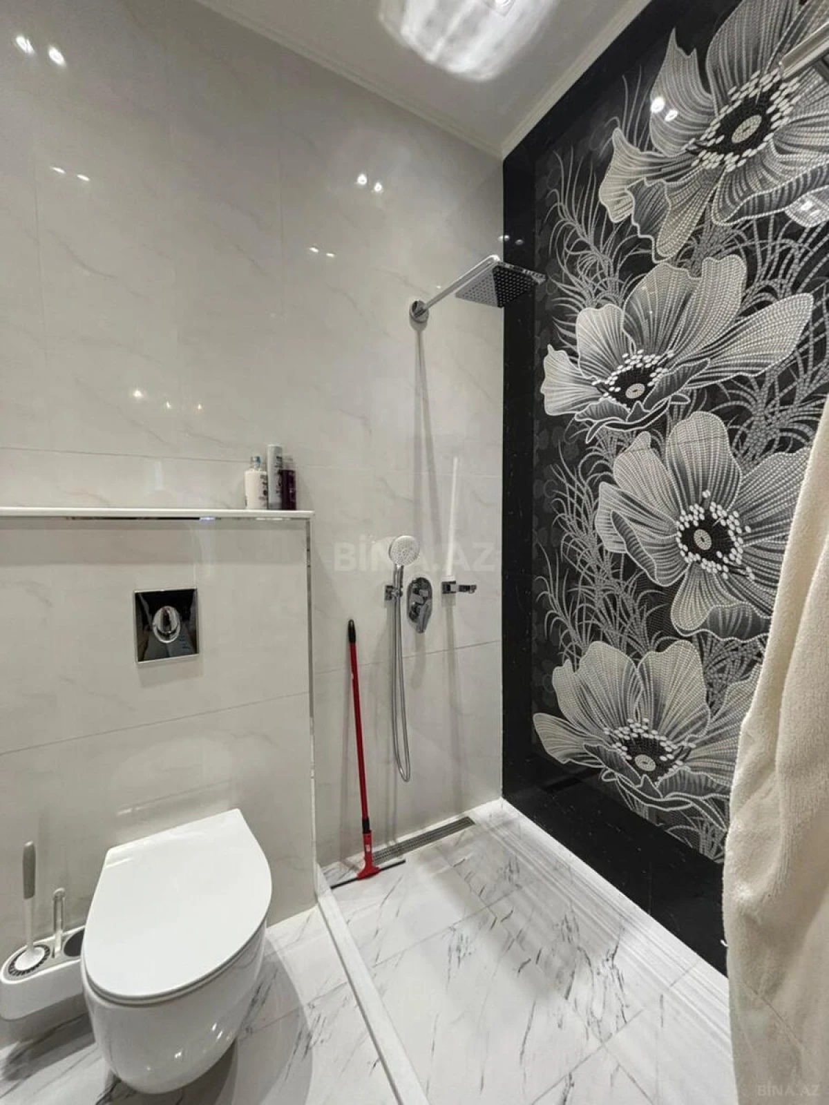 Kirayə verilir 3 otaqlı mənzil 110 m²