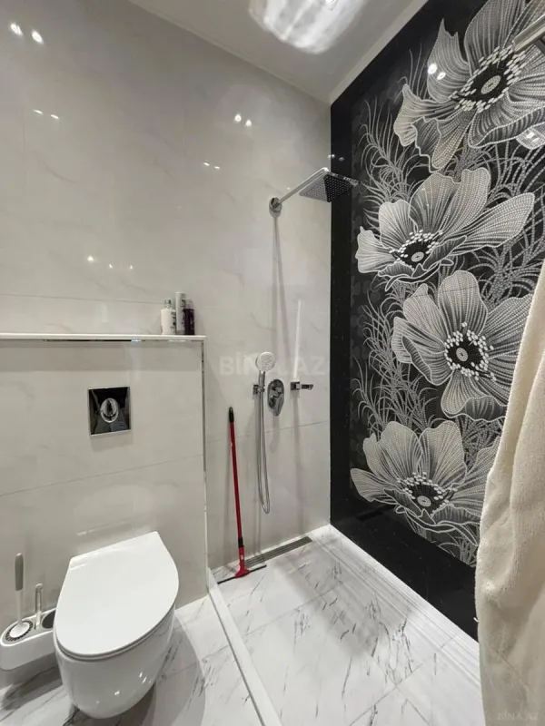 Kirayə verilir 3 otaqlı mənzil 110 m²