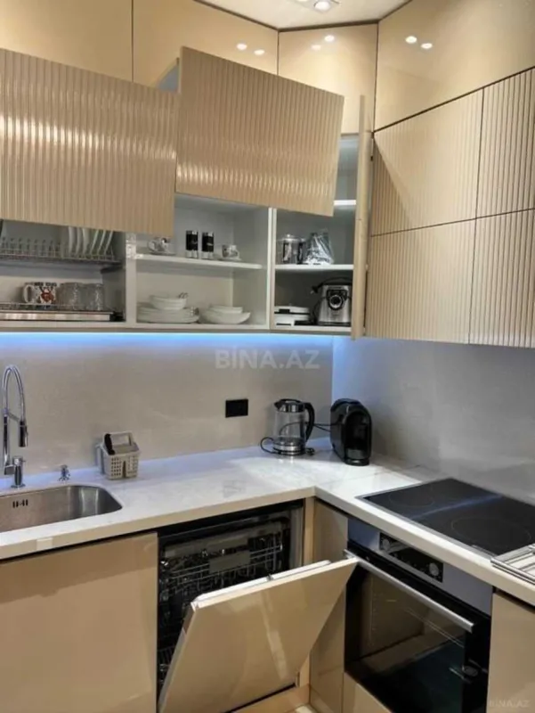 Kirayə verilir 3 otaqlı mənzil 110 m²