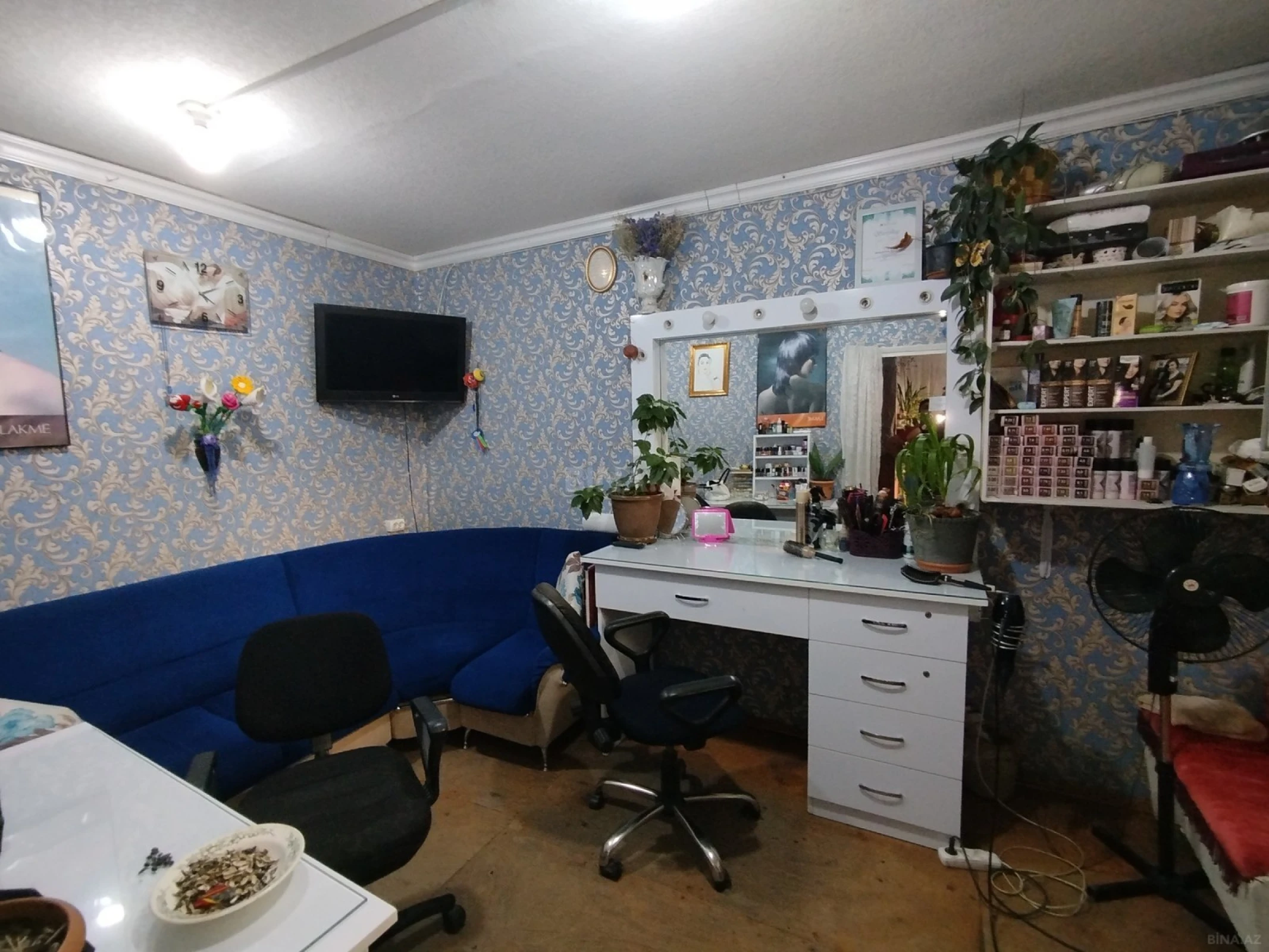 Satılır obyekt 237 m²