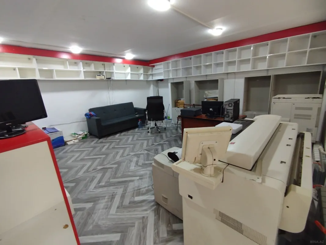 Satılır obyekt 237 m²