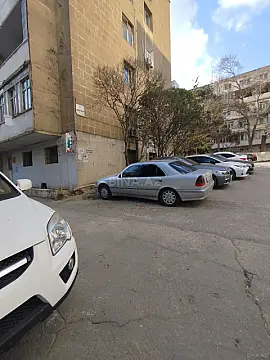 Satılır obyekt 237 m²