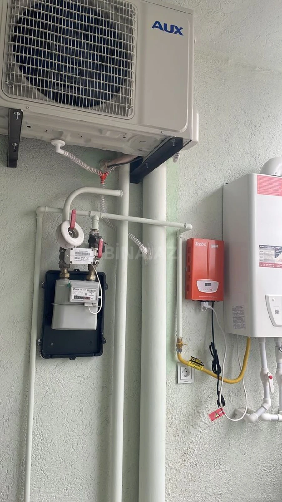 Satılır 2 otaqlı mənzil 81 m²