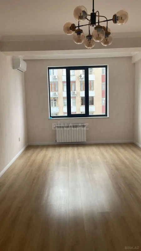 Satılır 2 otaqlı mənzil 81 m²