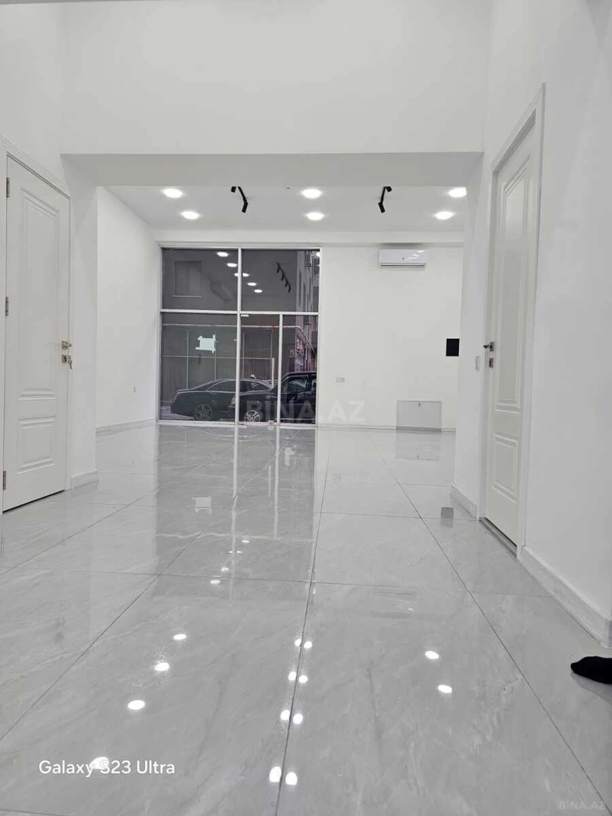 Satılır obyekt 155 m²